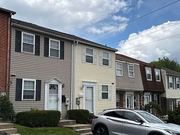 3rd image of 6 Painters Place Ct #6