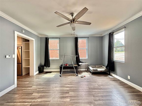 4th image of 838 Wachtel Ave