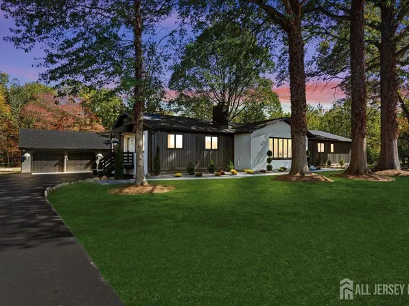 309 Gordon Rd, Robbinsville, NJ 08691