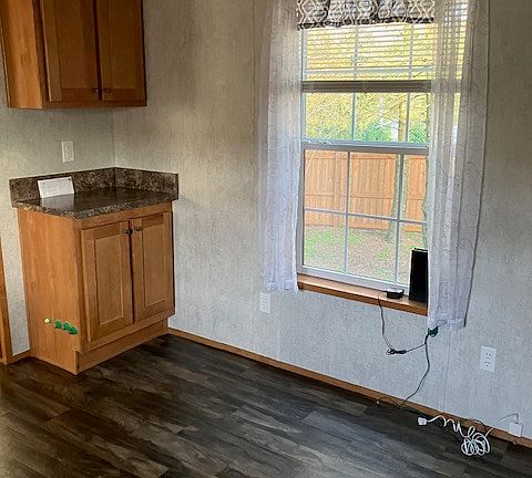 Eat-in Kitchen/Dining Area