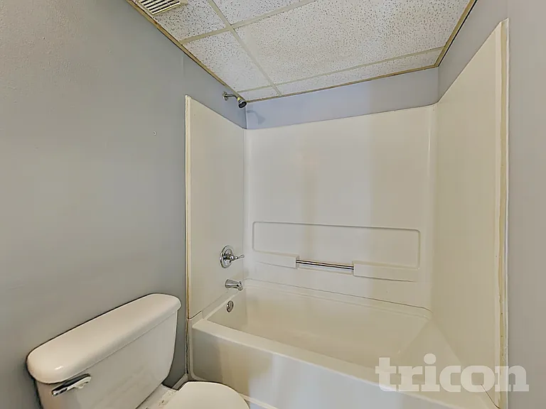 160 Eagle Glen Dr — Photo 29