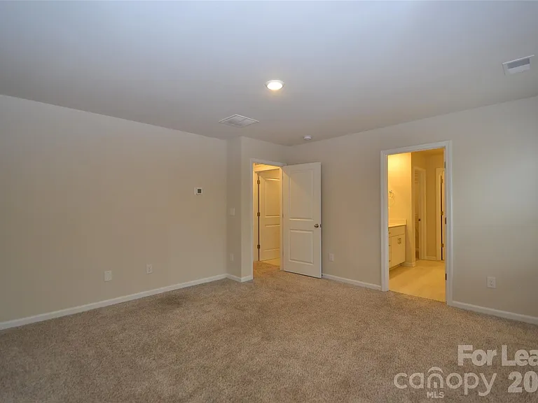 182 Guardian Gate Dr — Photo 12