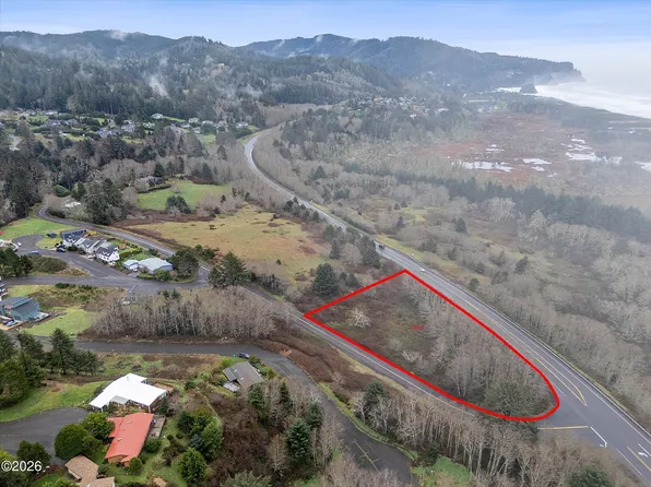 45000 Tibbetts Dr, Neskowin, OR 97149