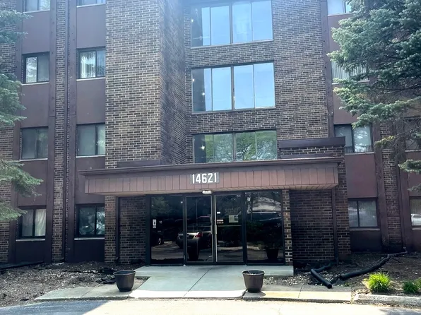14621 Greenwood Rd APT 307, Dolton, IL 60419