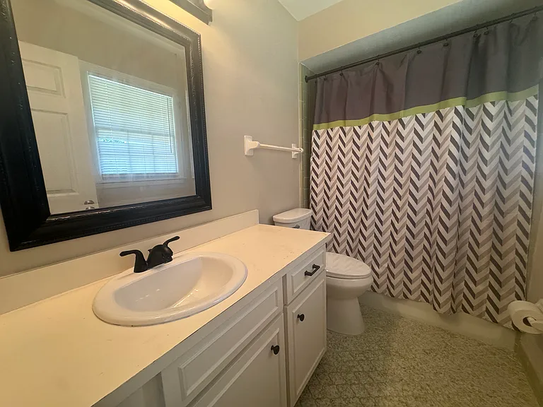 7601 Edgewater Dr — Photo 16