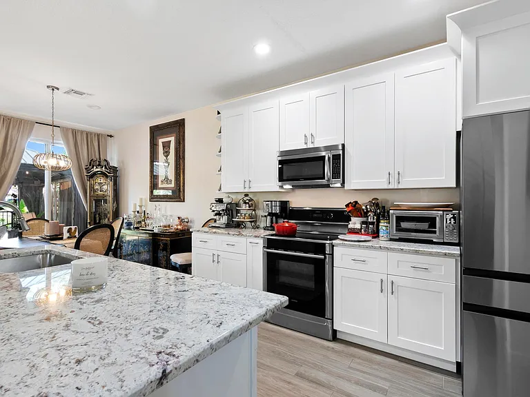 7826 Sienna Springs Dr — Photo 4