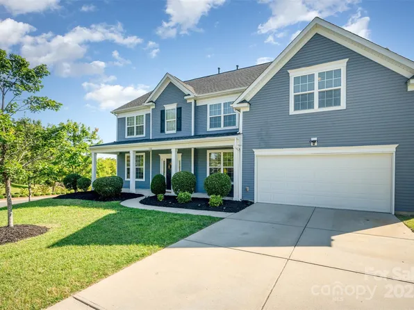 7501 Chasewater Dr, Harrisburg, NC 28075