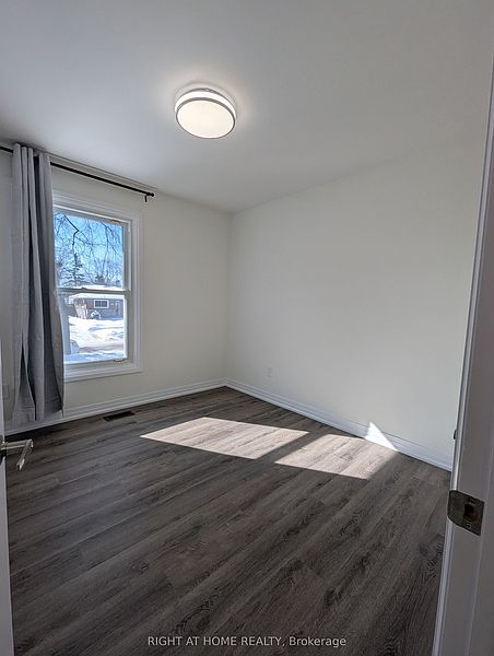 Burlington House for rent - 4 Bedrooms — photo 9
