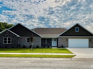 950 Springboro Trl, Sidney, OH 45365