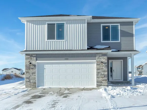 4545 13th St S, Moorhead, MN 56560