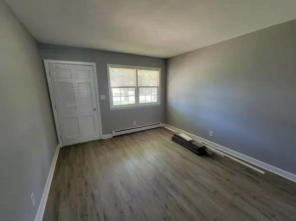 Spear Oaks Apartments, 4804 Germanton Rd #2, Winston Salem, NC 27105