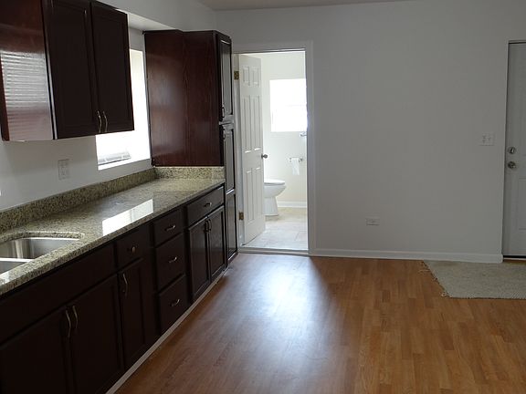 4th image of 5011 W 29th St