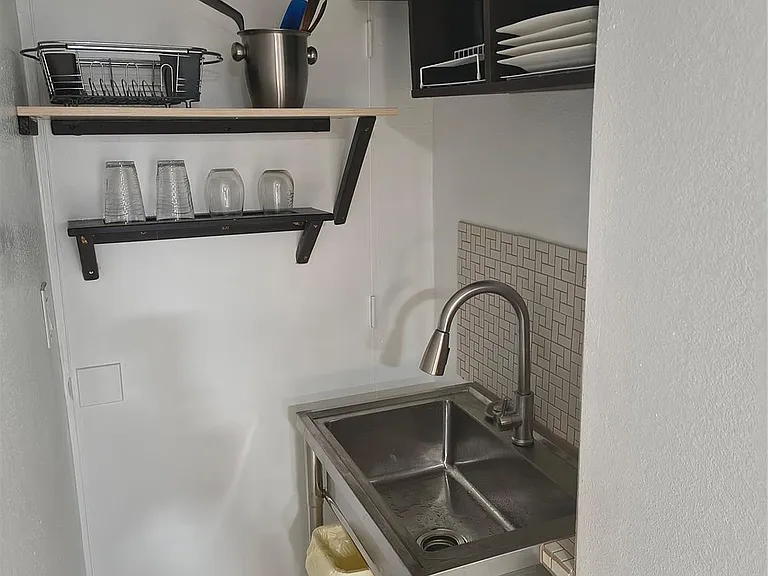 2206 Coolidge St #B — Photo 4