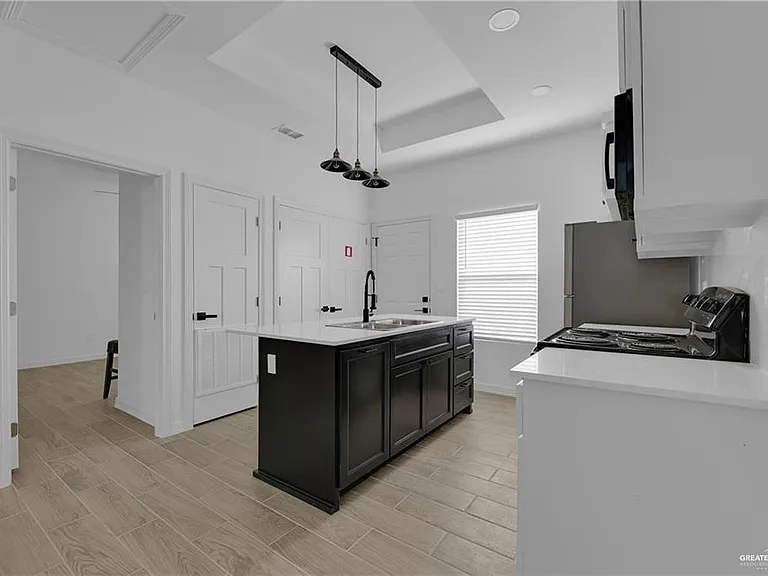 5613 Notre Dame Ave #3 — Photo 9
