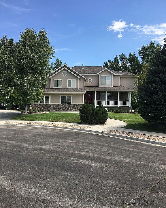 1st image of 843 E Utah Highlands Dr