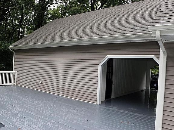 3rd image of 52 Charcalee Dr