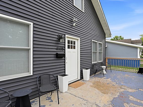 3rd image of 4105 Rookwood Ave