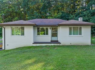 584 Chapel Rd, Aliquippa, PA 15001