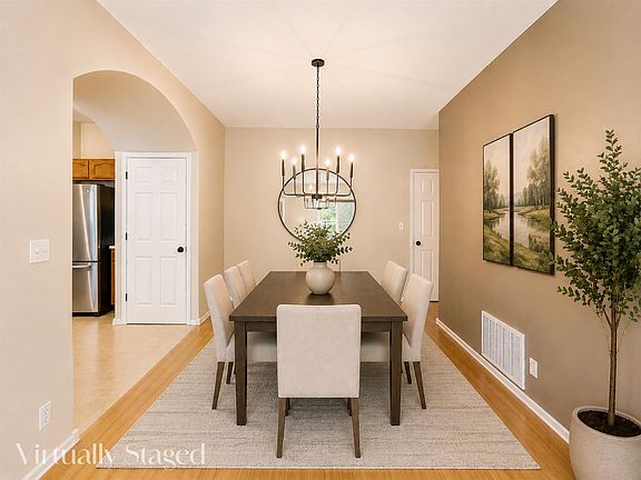 5th image of 2485 Fountainhead Blvd Unit I-1