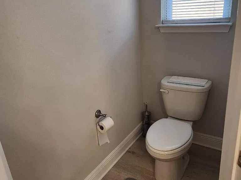 11729 Poston Rd — Photo 14