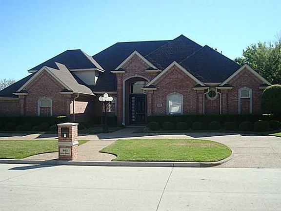 4th image of 903 Glen Abbey Dr