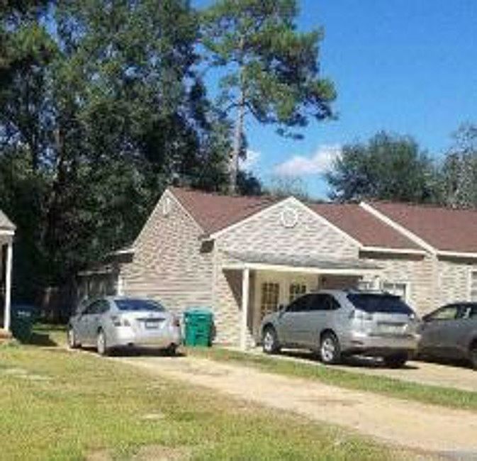 2nd image of 124 Wilson Dr