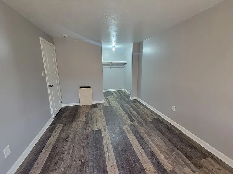 13420 Euclid Ave — Photo 96