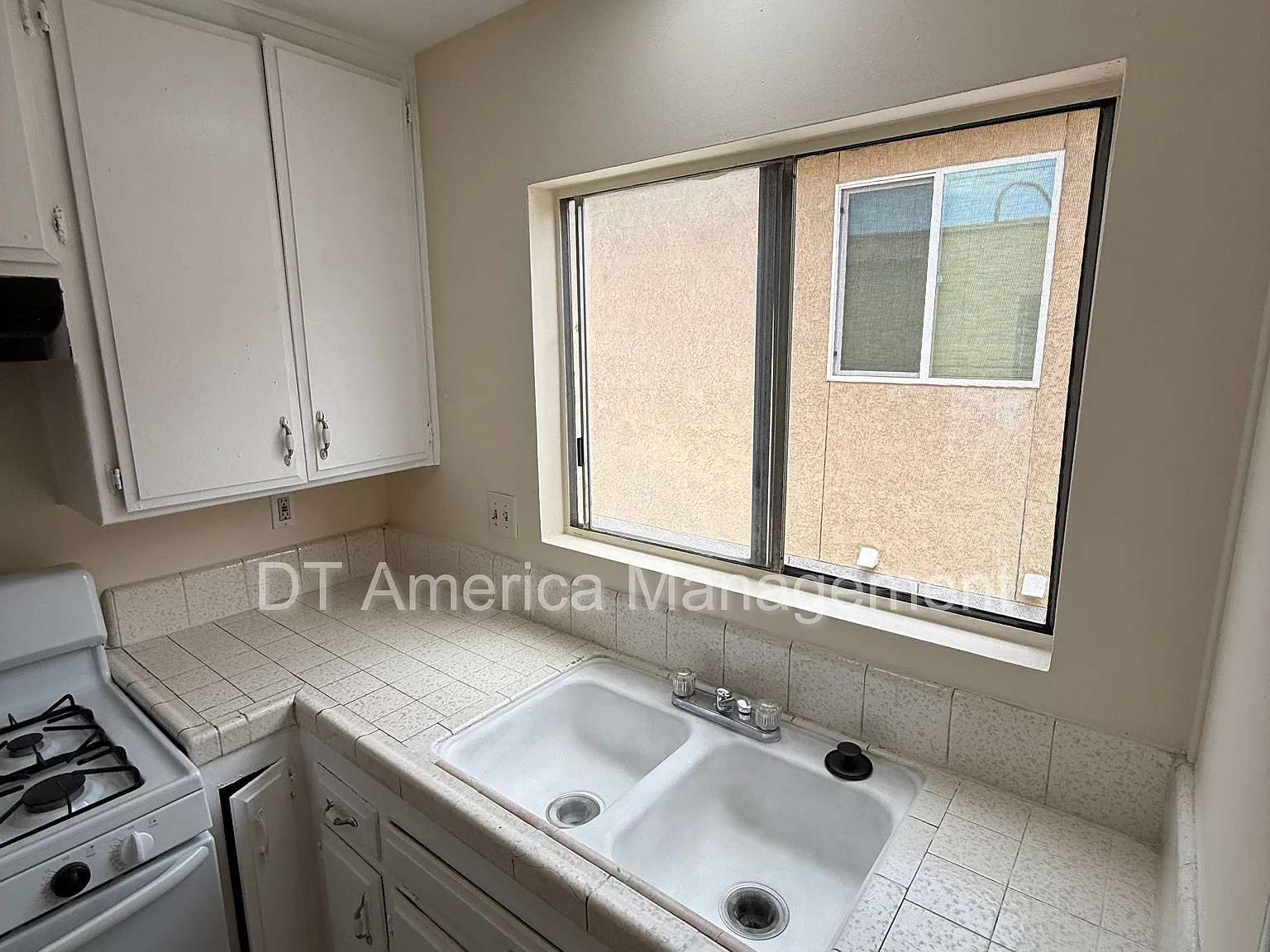 1 bed, 675 sqft, $1,600 — Photo 4