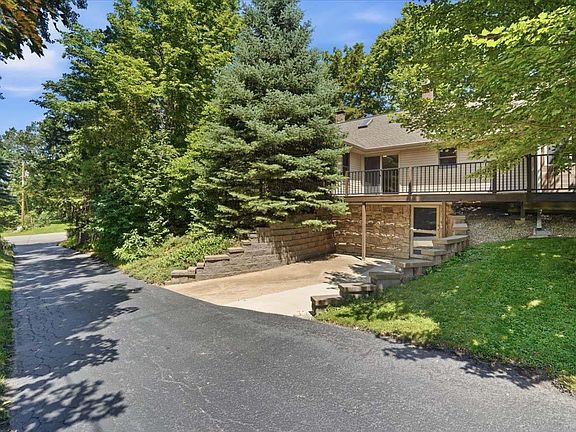 3rd image of 2613 Joplin Ave