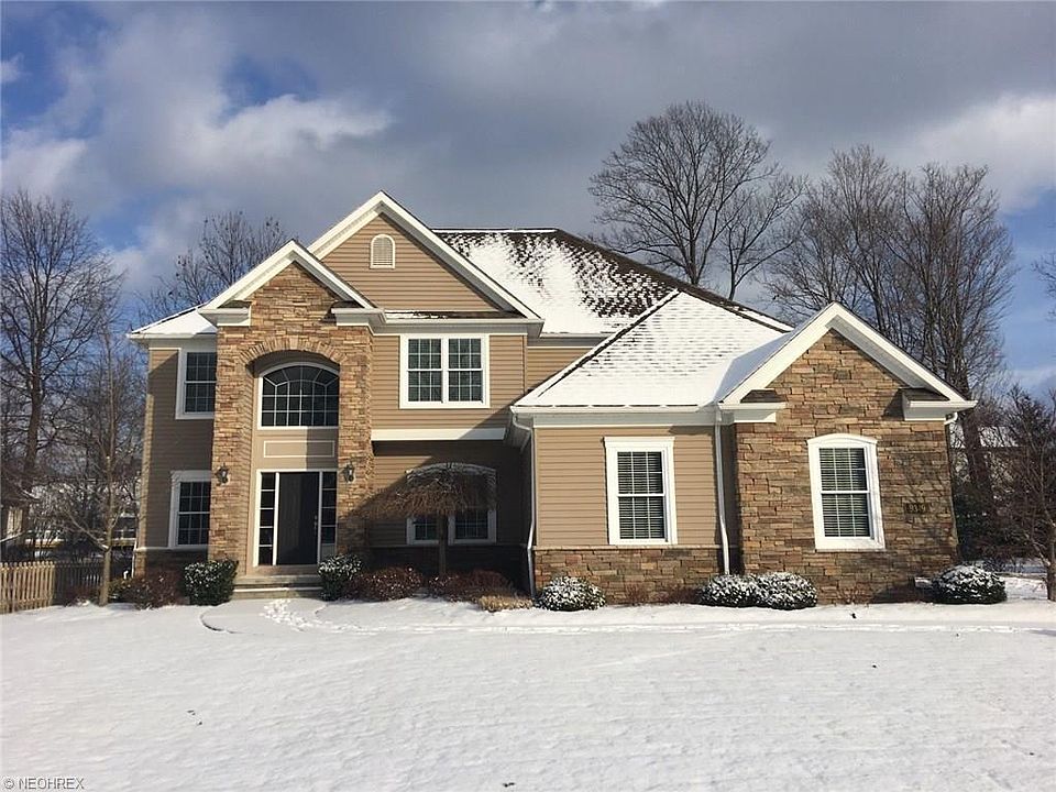 1st image of 9349 Wallingford Dr