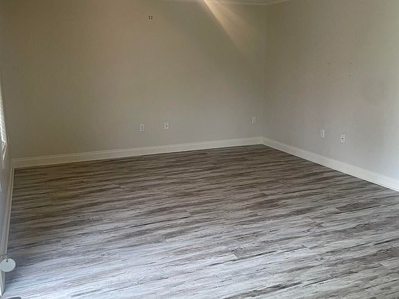 2nd image of 119 Amber Beth Ct