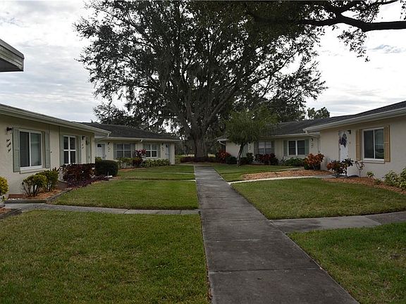3rd image of 2202 Clubhouse Dr Unit 190