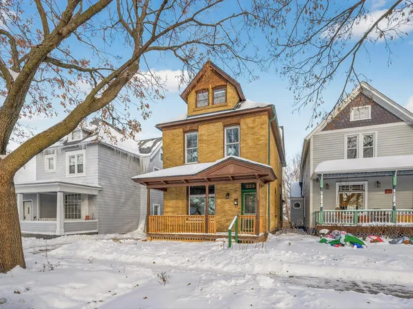 323 Michigan St, Saint Paul, MN 55102