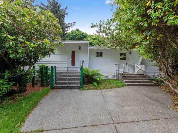 63257 Valma Rd, Coos Bay, OR 97420