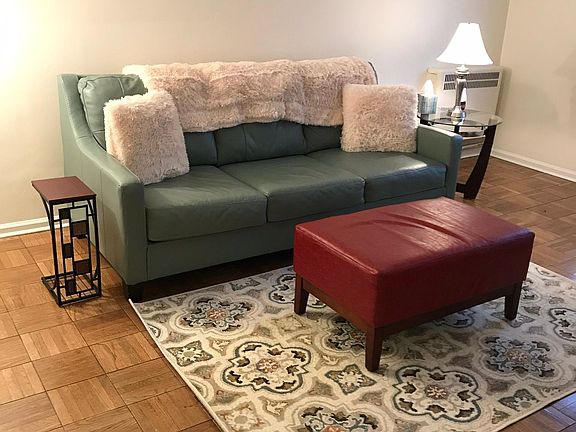 4th image of 2868 Neil Ave #582C