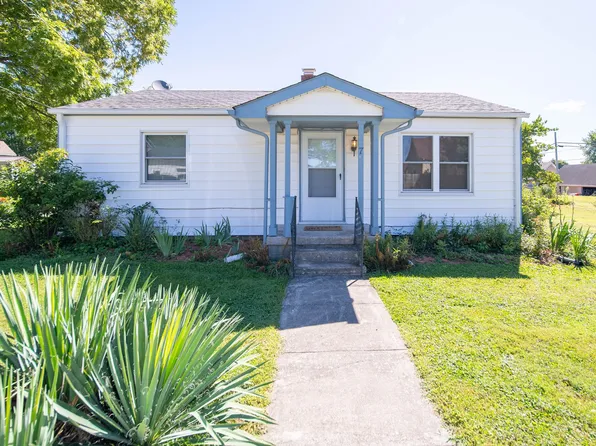 7 S West St, North Salem, IN 46165