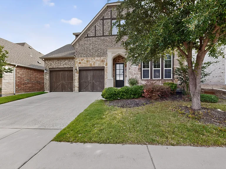 5901 The Esplanade Dr — Photo 5