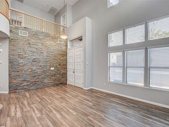 2nd image of 5643 Almocita Ct