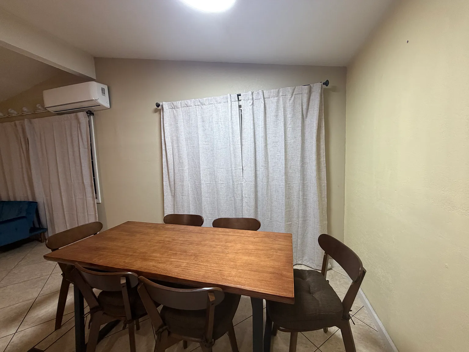 3 bed, 1031 sqft, $3,000 — Photo 3
