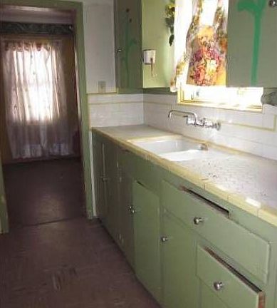 5th image of 1529 W Wilshire Dr