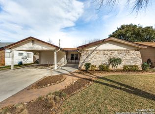 12252 Welcome Dr, Live Oak, TX 78233