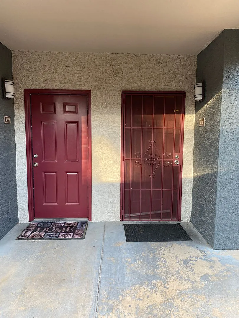 Americana Property Mgmt - 1st Floor Condo 2b-2b Near Downtown Summerlin. — Photo 3