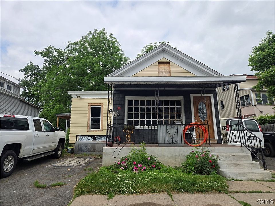1st image of 1004 Kossuth Ave
