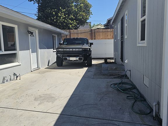 2nd image of 1135 Highland Ave