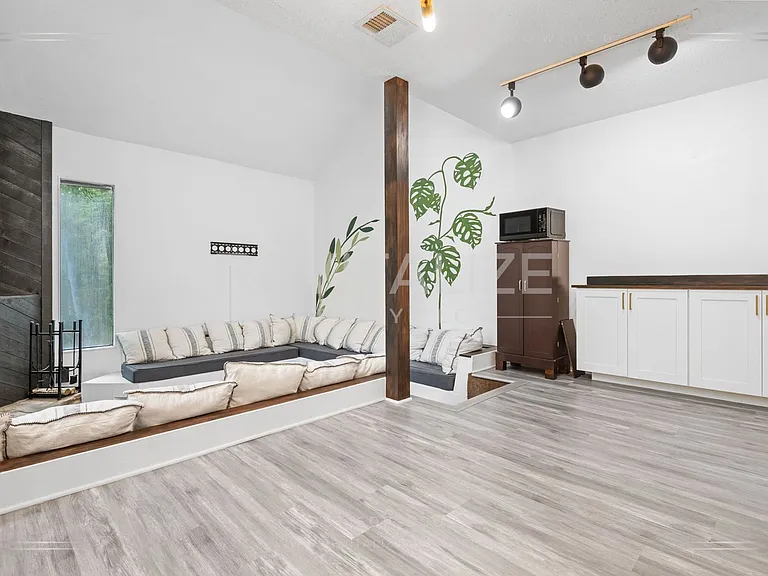 2739 Knollwood Dr — Photo 11