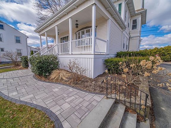 5th image of 2919 Pawtucket Ave