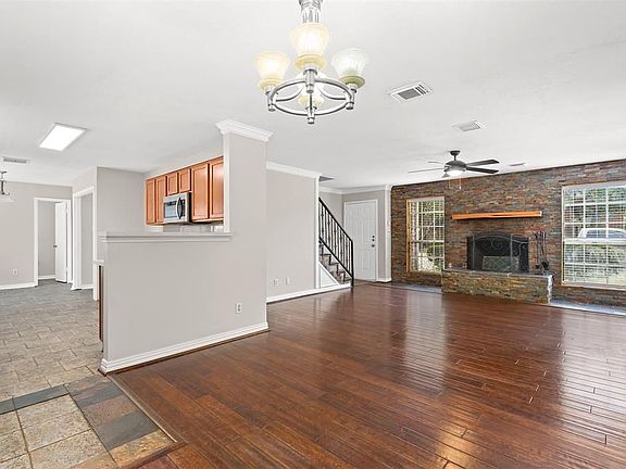 3rd image of 4714 Hawthorne St