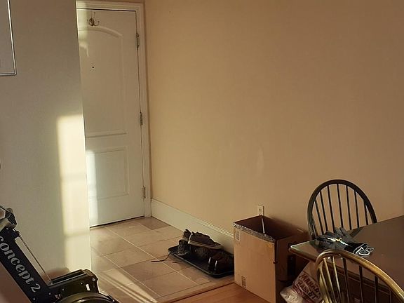 3rd image of 52 Lawrence Dr #M-401