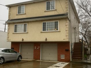 827 Patterson Ave, Staten Island, NY 10306