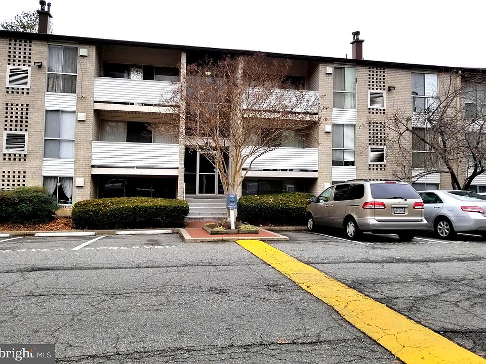 1st image of 5606 Bloomfield Dr APT 4
